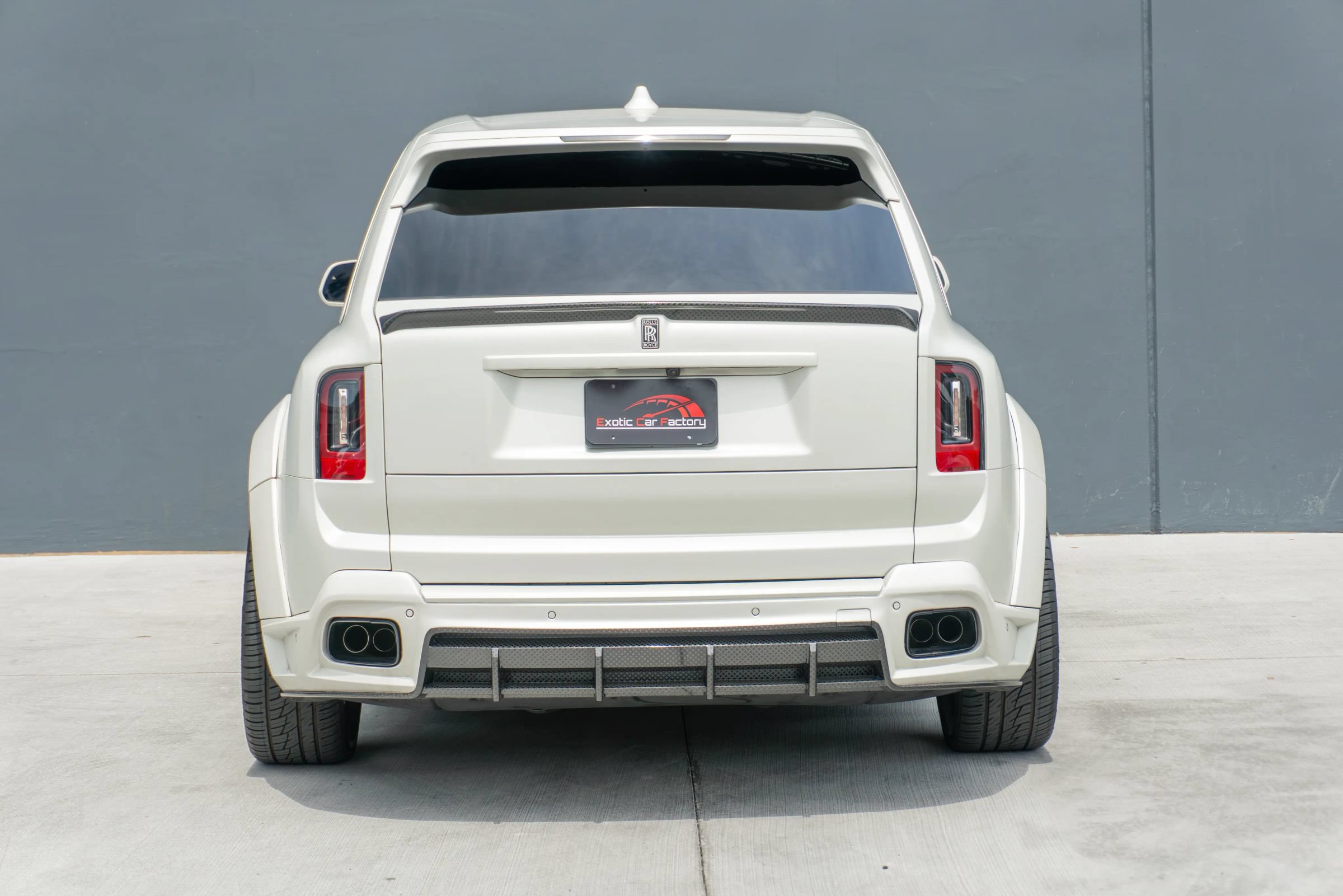 Used 2025 Rolls-Royce Cullinan AWD/4WD image 8
