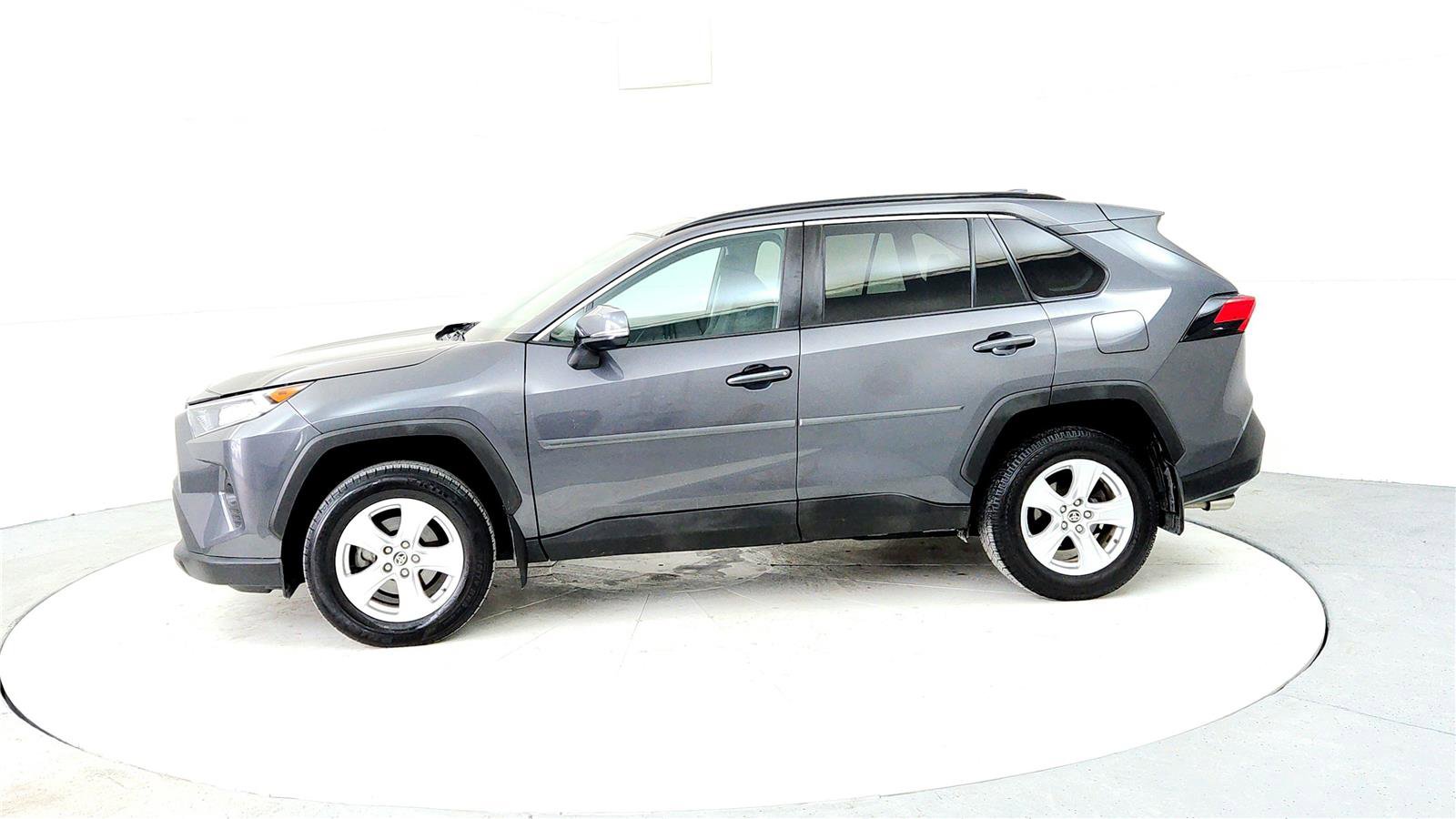 Certified 2021 Toyota RAV4 XLE w/ Convenience Package image 3