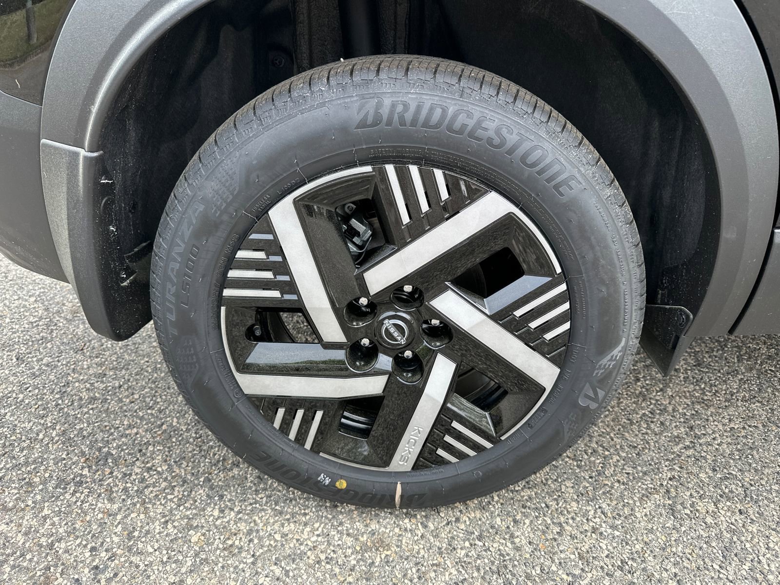 New 2026 Nissan Kicks SV w/ Cold Weather Package image 15