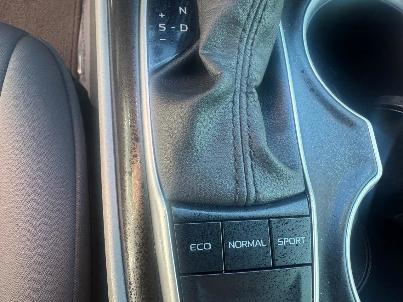 Used 2024 Toyota Camry LE FWD image 10