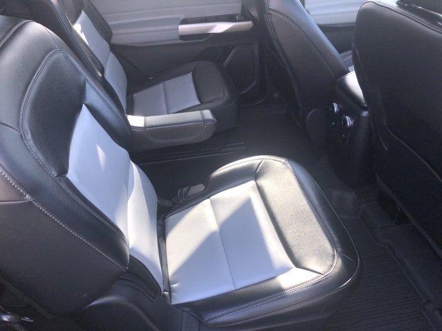 Used 2023 Ford Explorer XLT w/ Equipment Group 202A image 10