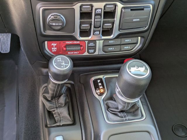 New 2026 Jeep Wrangler Unlimited Rubicon w/ Technology Group image 23