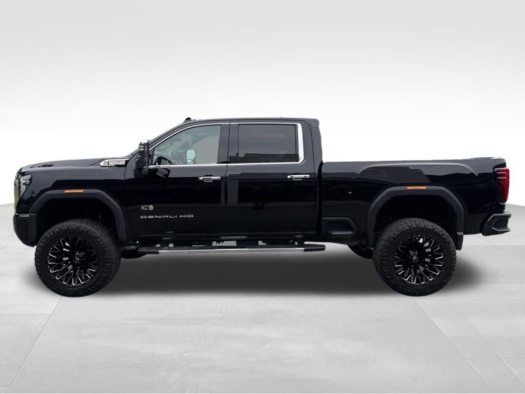 Used 2025 GMC Sierra 2500 Denali w/ Denali Reserve Package AWD/4WD image 2