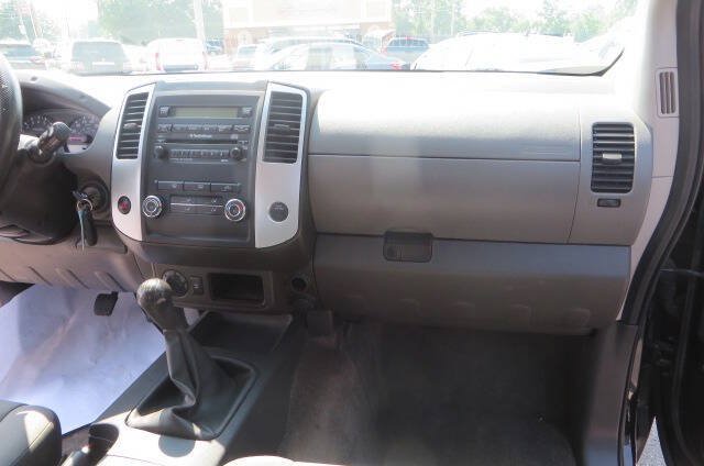 Used 2011 Nissan Xterra S AWD/4WD image 31
