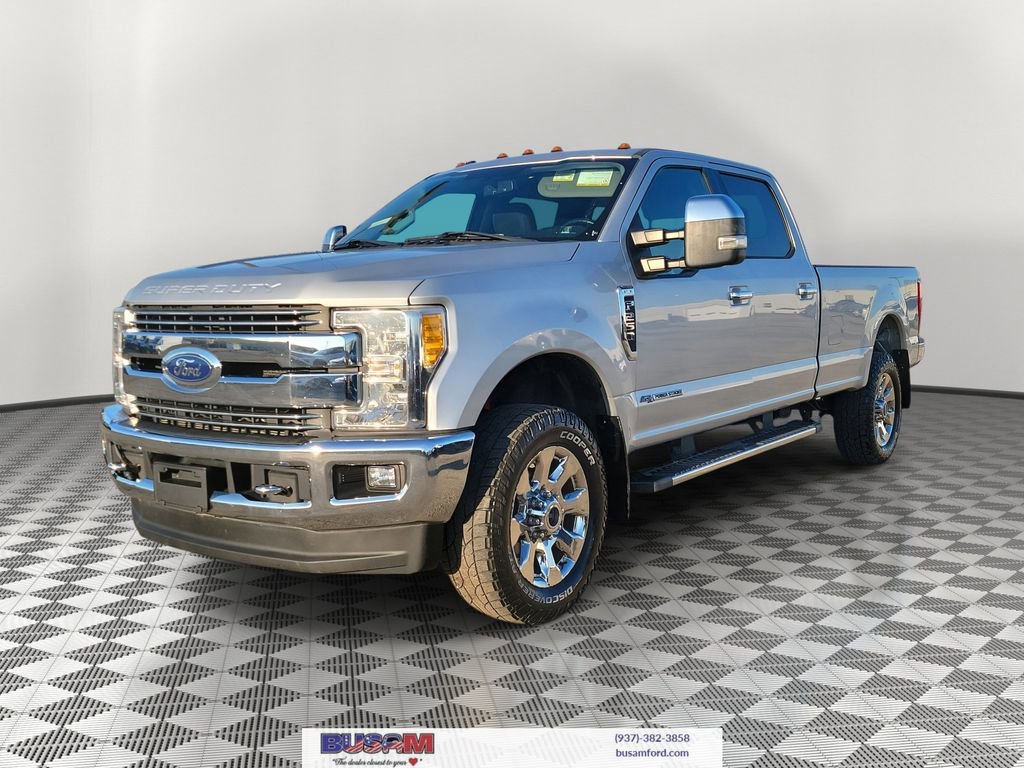 Used 2017 Ford F250 Lariat w/ Chrome Package image 2
