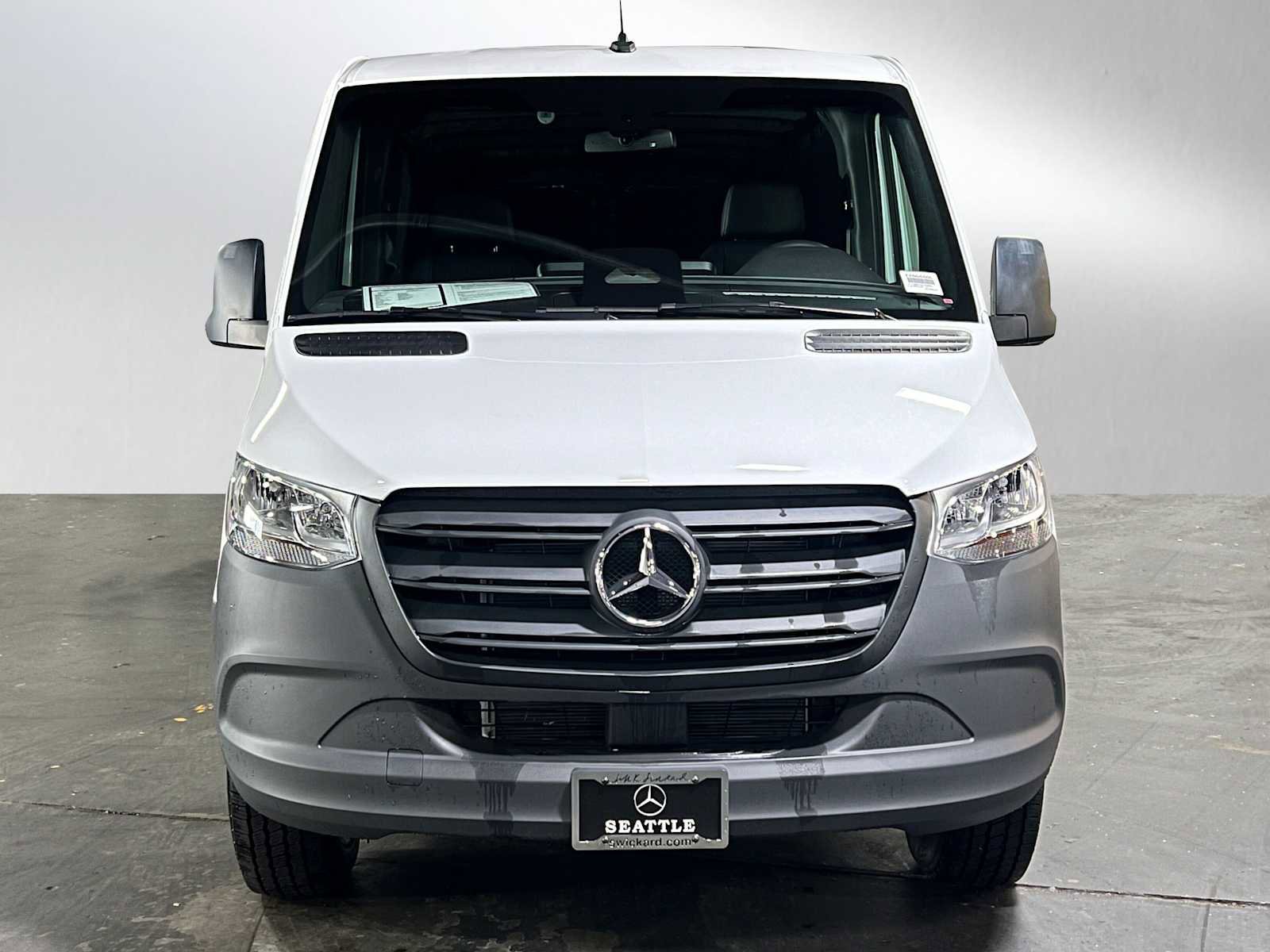 Used 2025 Mercedes-Benz Sprinter 2500 image 8