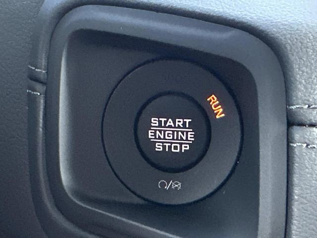 New 2025 Jeep Gladiator Mojave w/ Convenience Group image 28