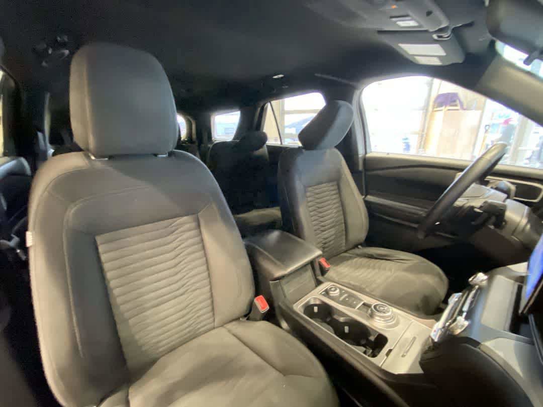 Used 2020 Ford Explorer XLT w/ Comfort Package AWD/4WD image 27