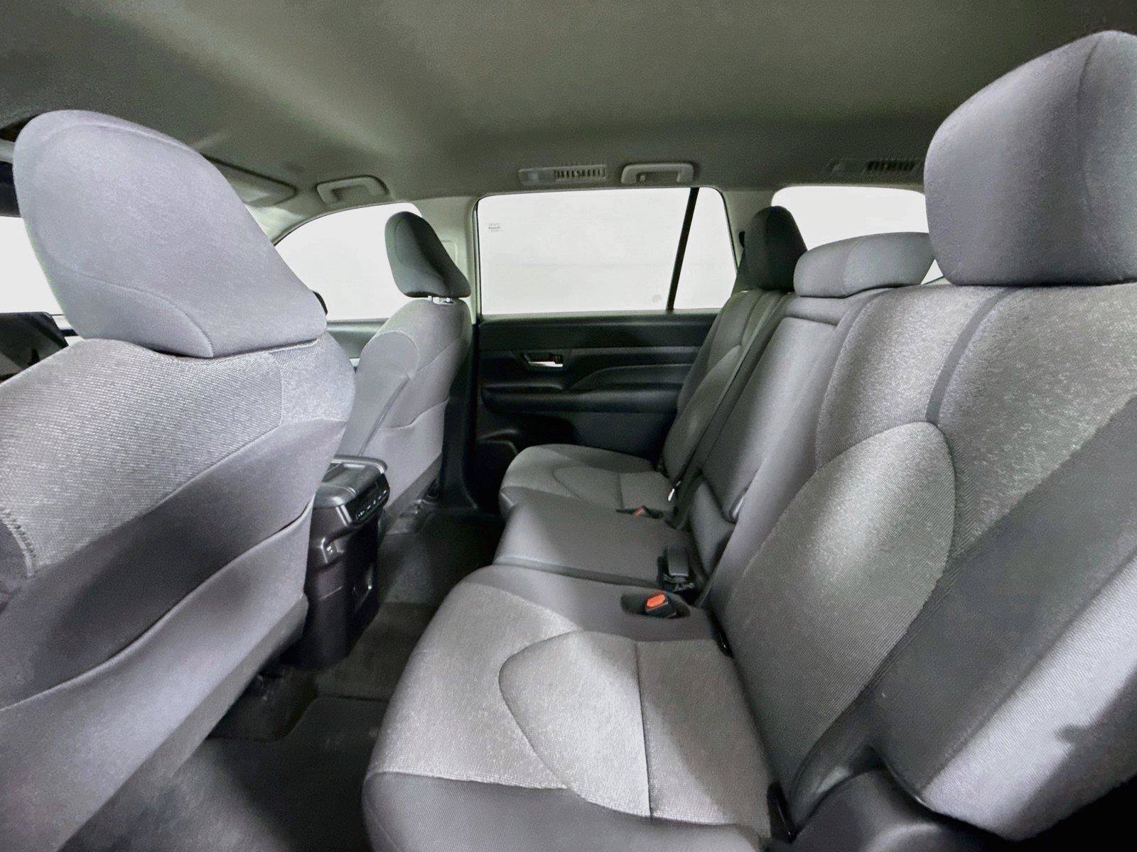 Certified 2025 Toyota Grand Highlander FWD image 28