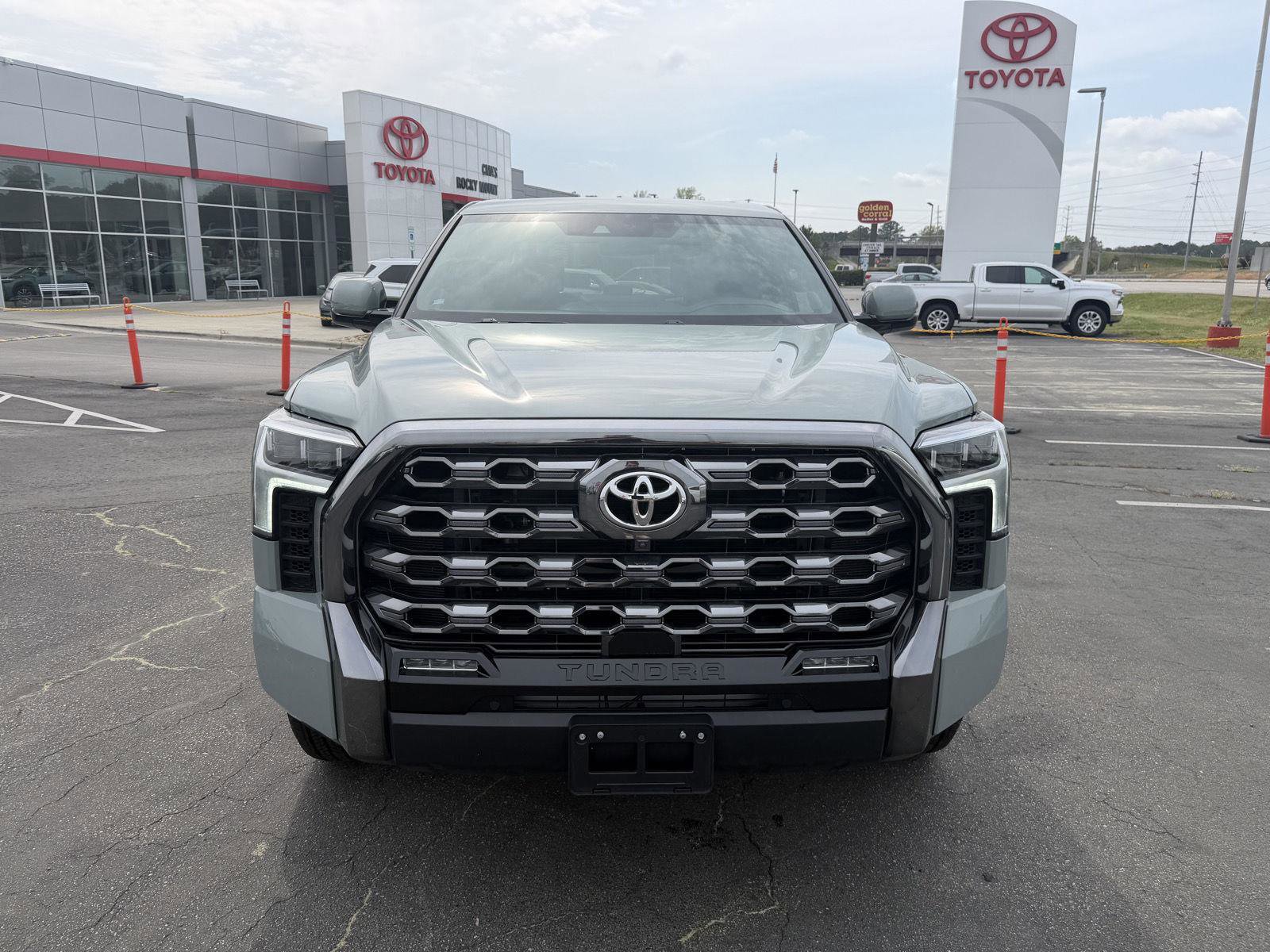 Used 2024 Toyota Tundra Platinum image 2