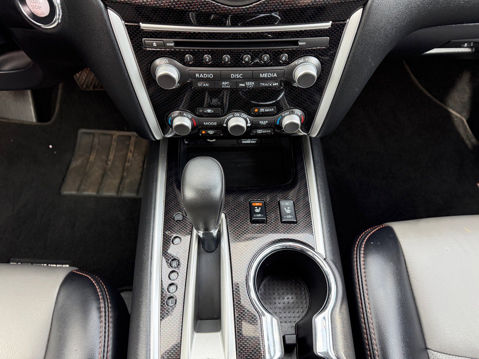 Used 2019 Nissan Pathfinder SL AWD/4WD image 31