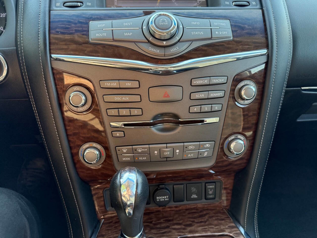 Used 2017 Nissan Armada SV AWD/4WD image 24