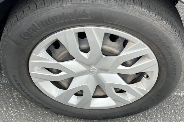 Certified 2021 Toyota C-HR LE image 18