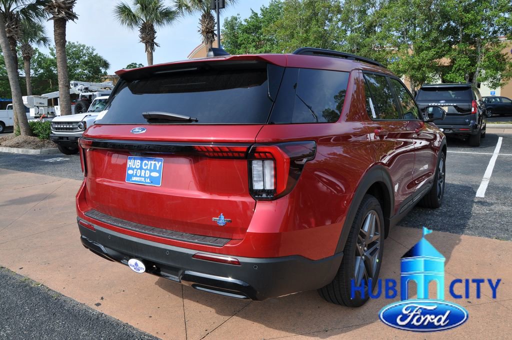 New 2026 Ford Explorer ST-Line RWD image 5