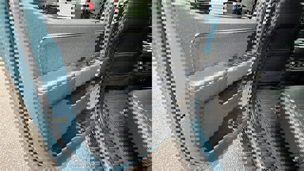 Used 2023 Ford F150 Lariat w/ Equipment Group 502A High image 20