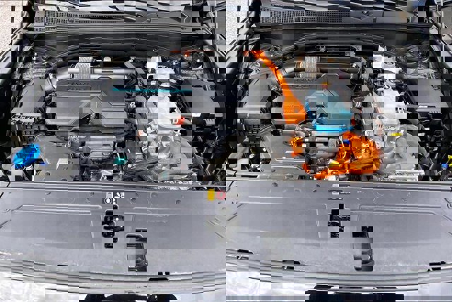 Used 2023 Hyundai Santa Fe Limited AWD/4WD image 9