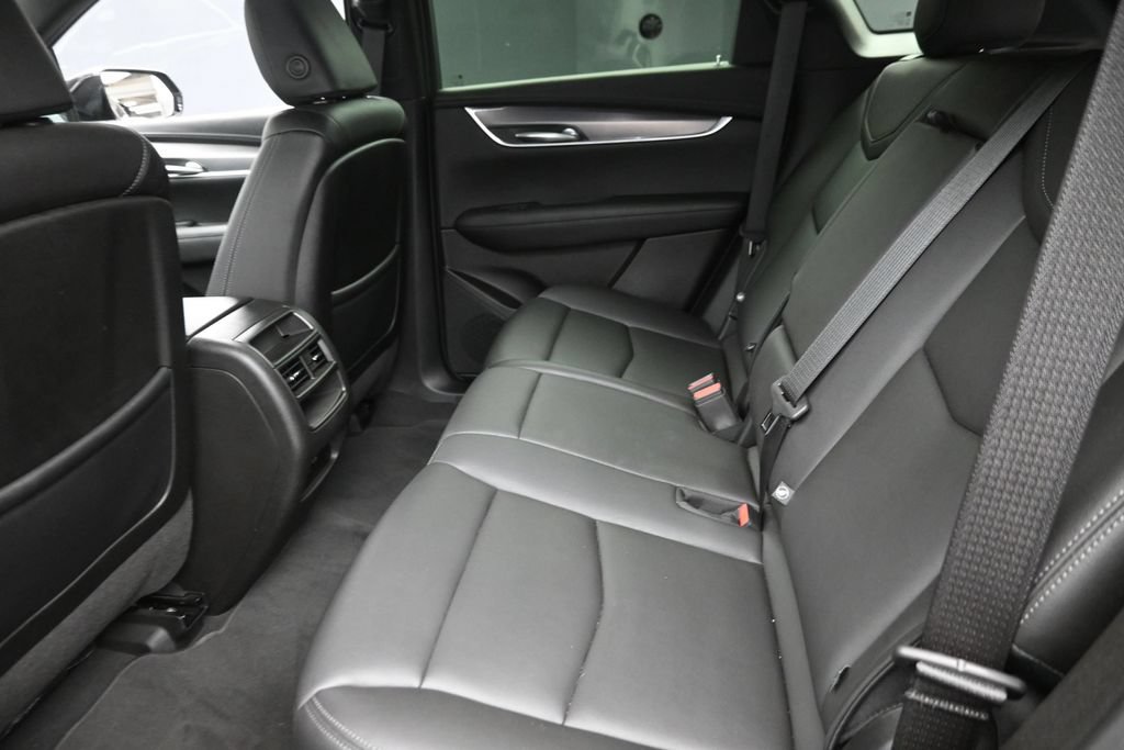 Used 2023 Cadillac XT5 Luxury AWD/4WD image 12