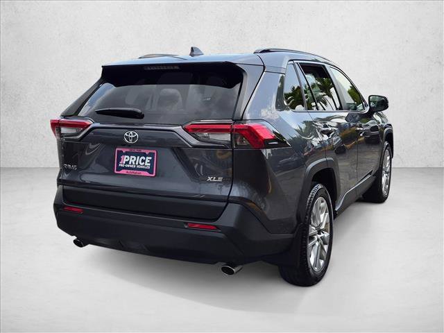 Used 2019 Toyota RAV4 XLE Premium FWD image 5