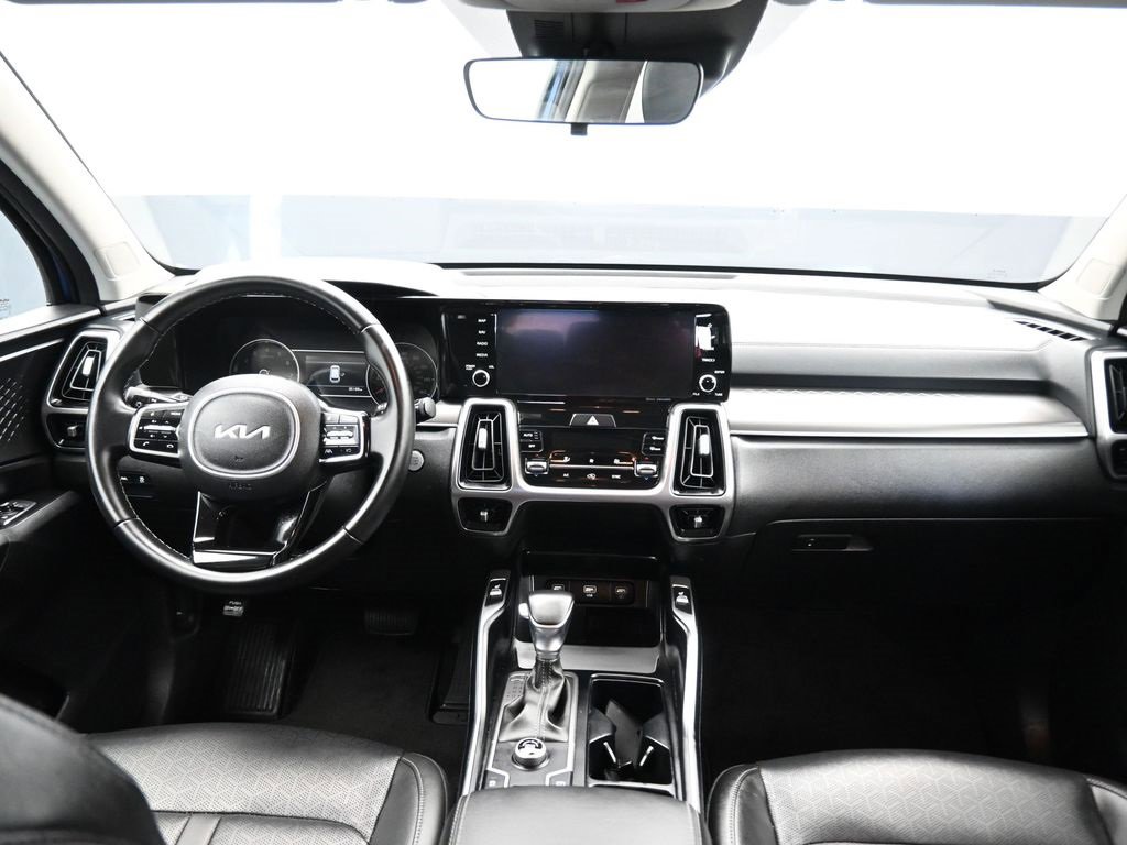 Used 2022 Kia Sorento S image 49