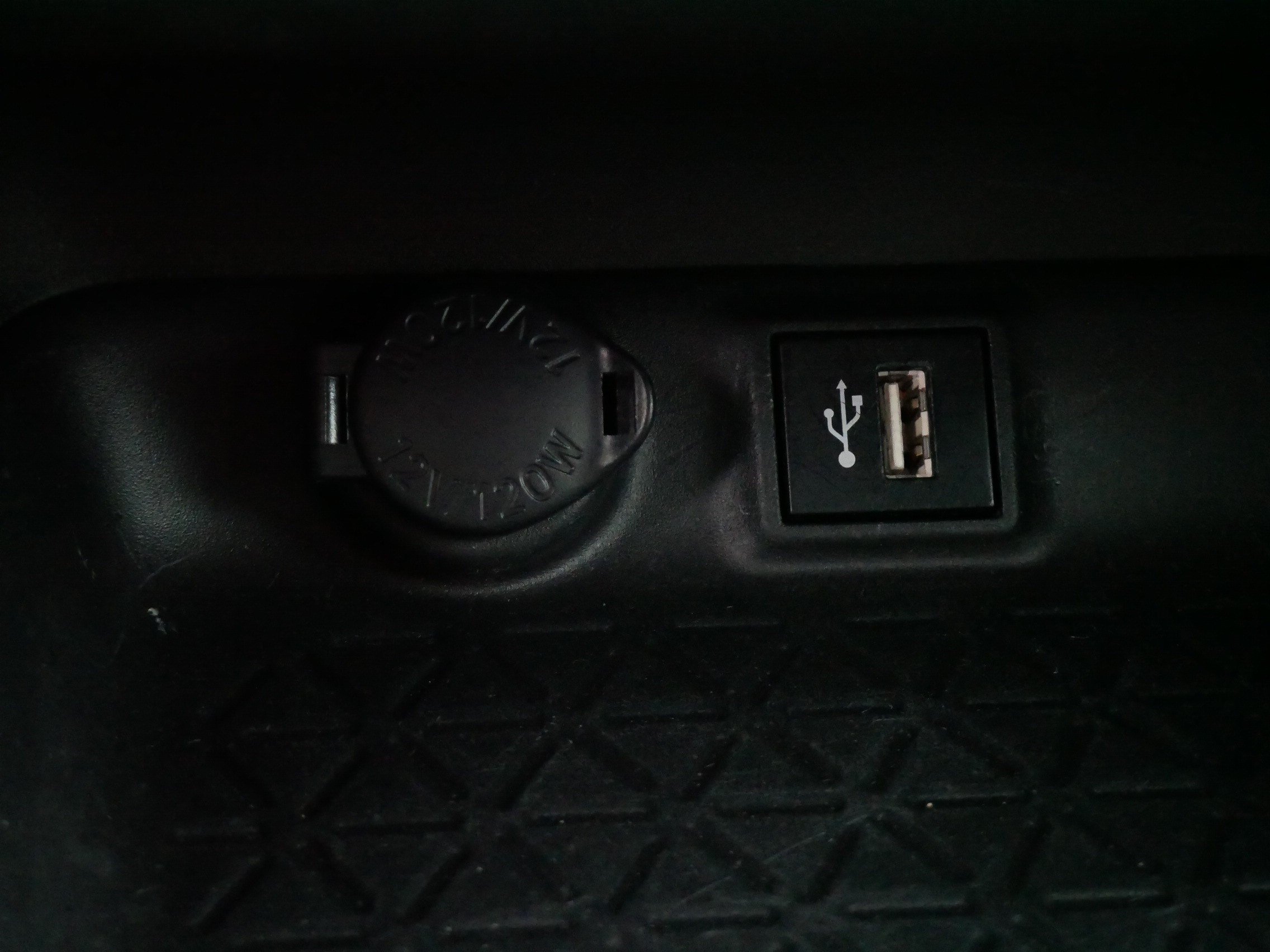 Used 2024 Toyota RAV4 XLE w/ Weather Package AWD/4WD image 29
