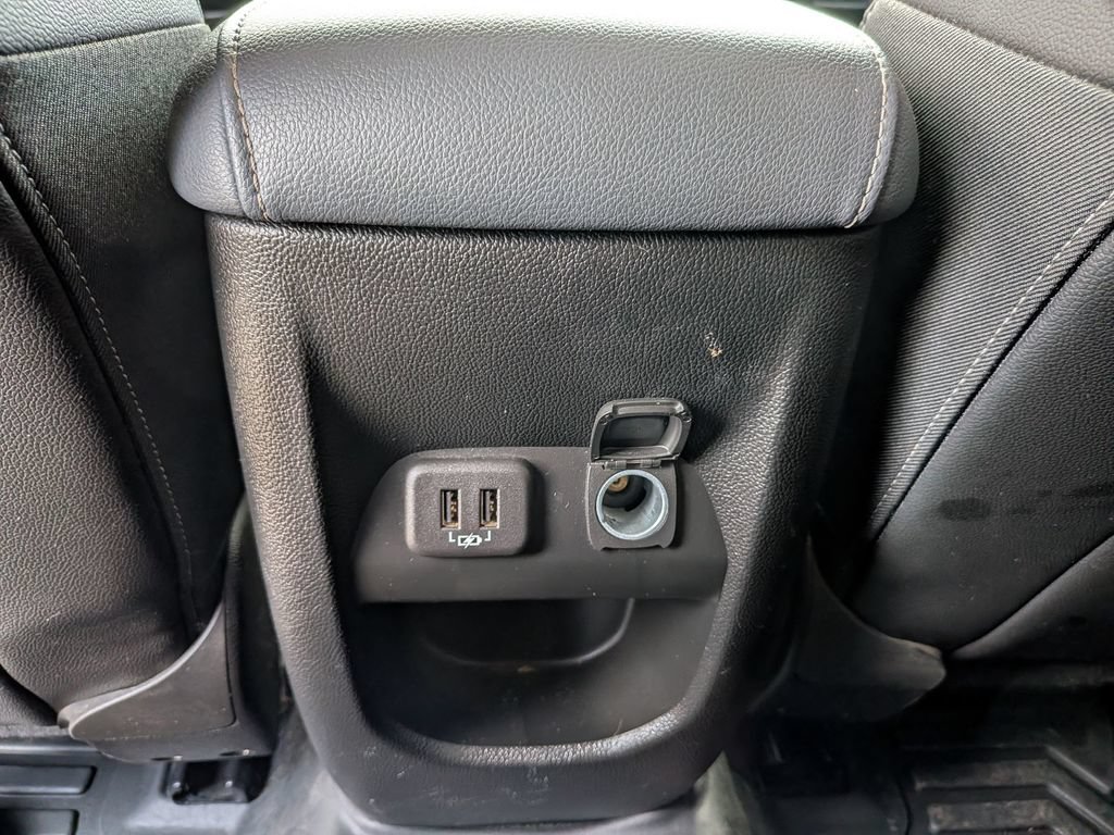 Used 2021 Chevrolet Colorado Z71 w/ Safety Package AWD/4WD image 35