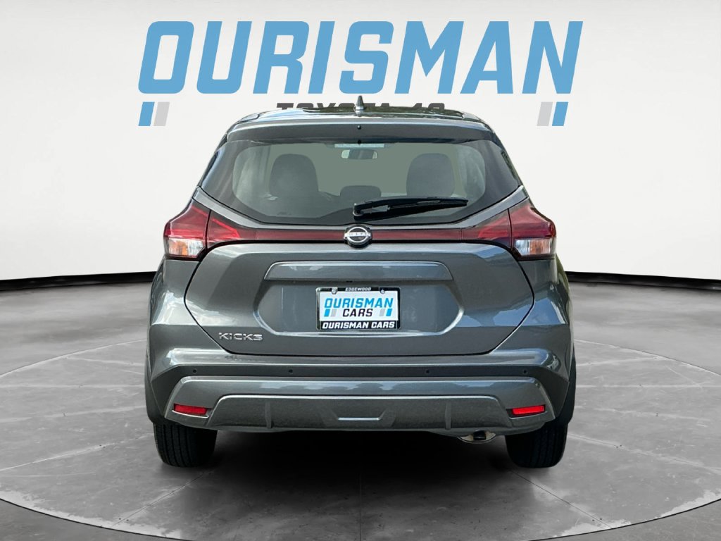 Used 2025 Nissan Kicks Play S FWD image 6