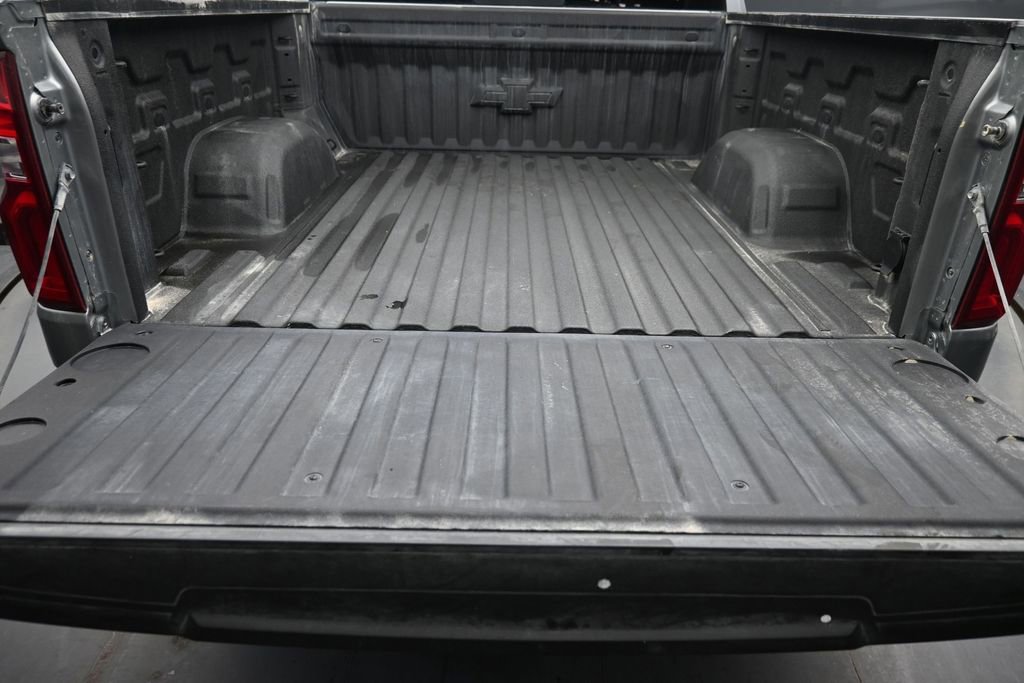 Used 2023 Chevrolet Silverado 1500 LTZ AWD/4WD image 9