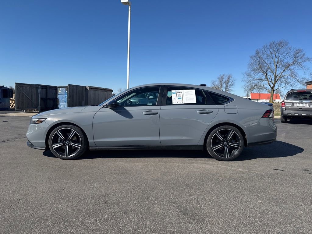 Used 2023 Honda Accord Sport image 3