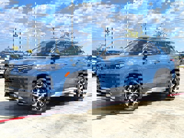 New 2025 Volkswagen Tiguan SE