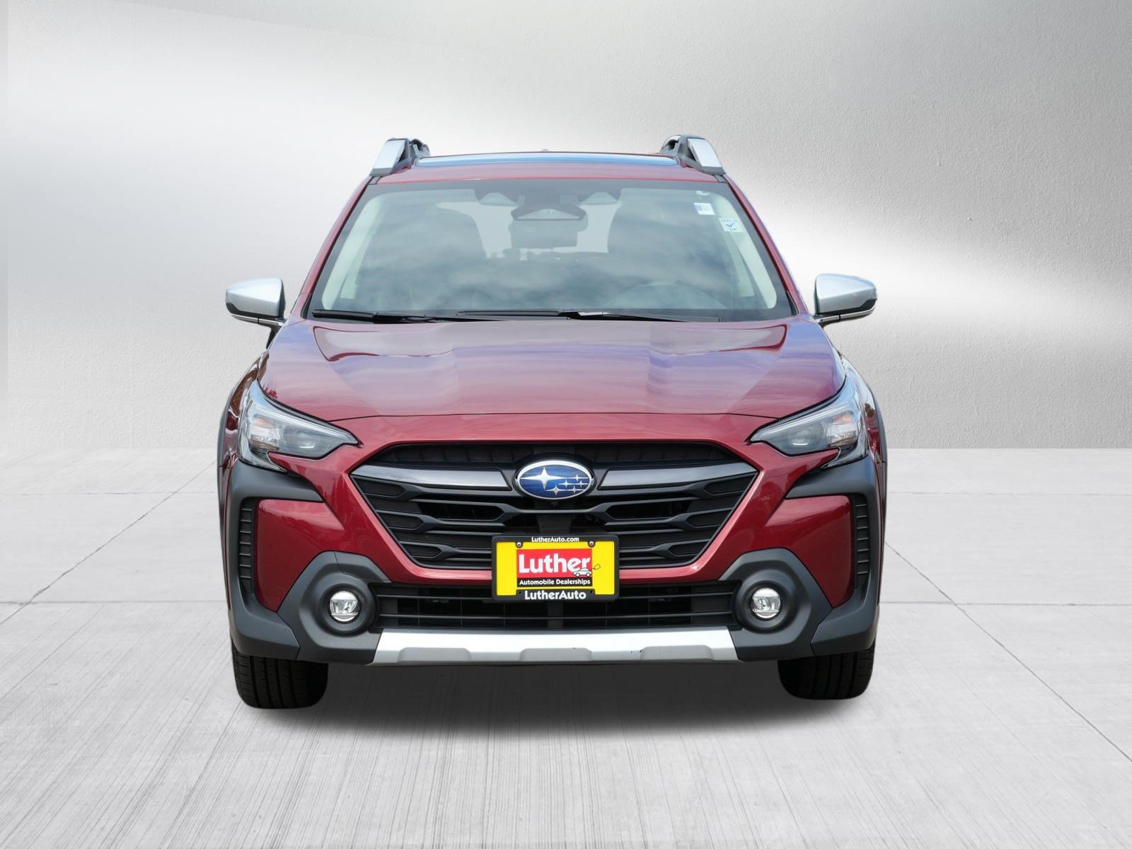 Used 2024 Subaru Outback Touring AWD/4WD image 2