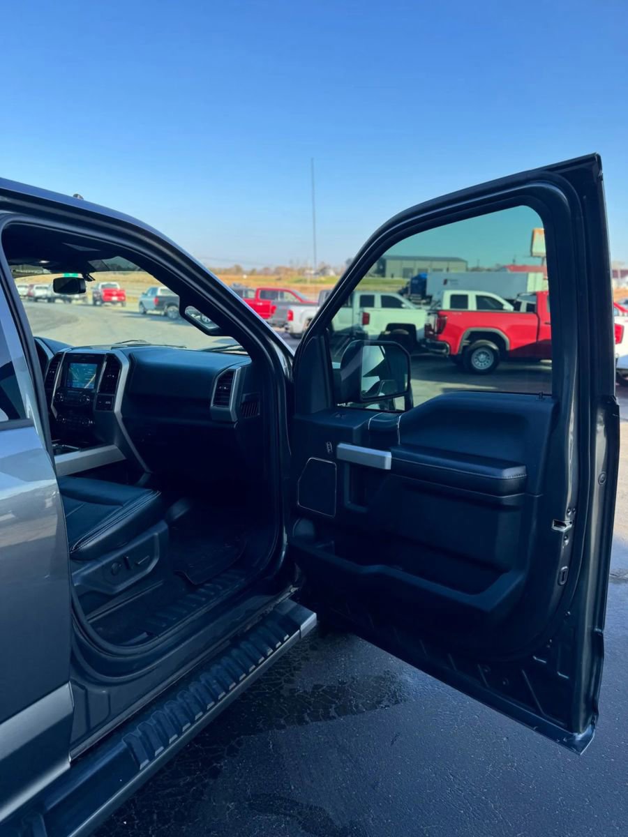 Used 2019 Ford F150 Lariat image 18