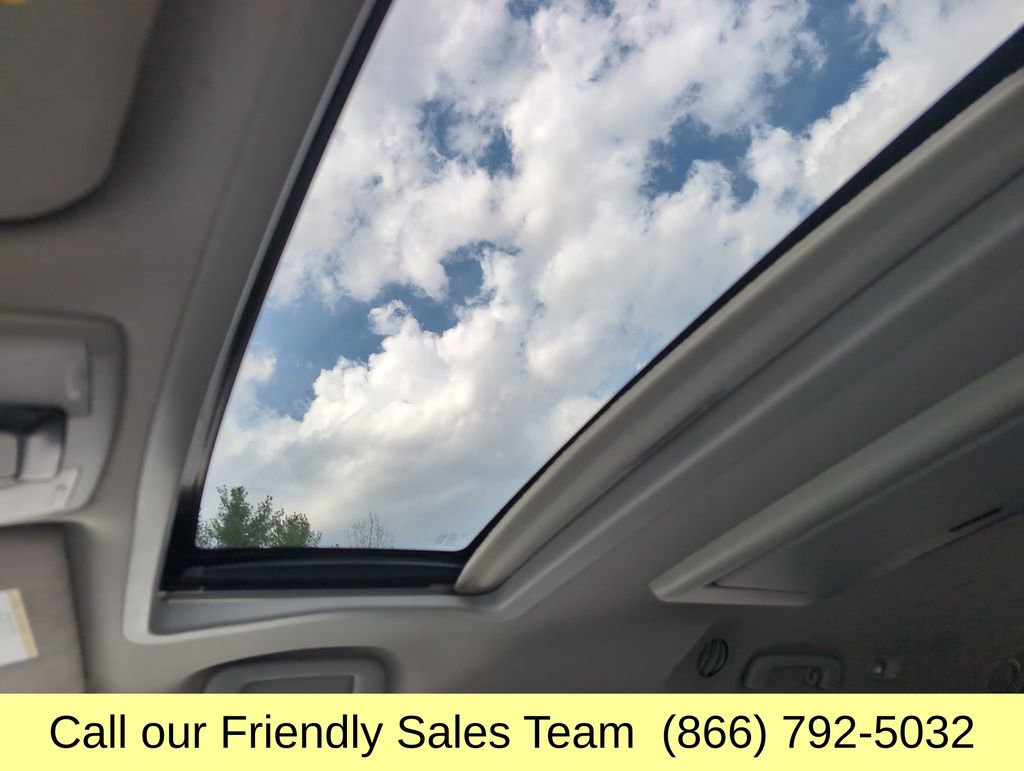 Used 2017 Toyota Sienna XLE Premium image 22