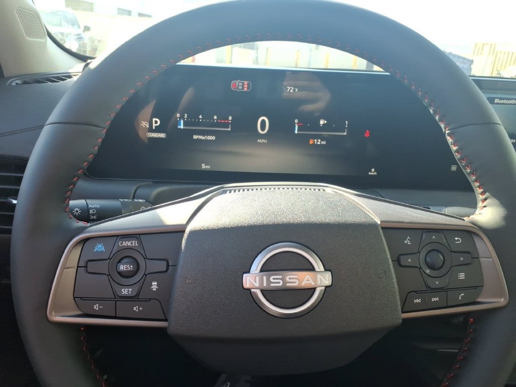 New 2026 Nissan Sentra SR w/ SR Premium Package FWD image 14