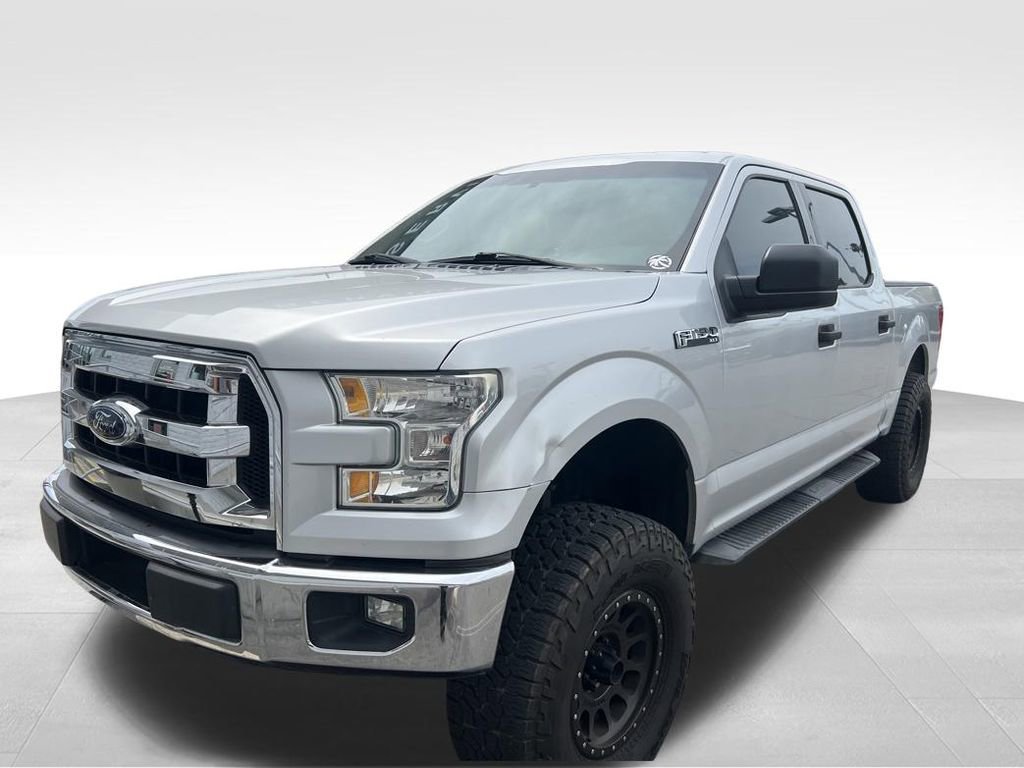 Used 2016 Ford F150 XLT w/ Max Trailer Tow Package RWD image 4