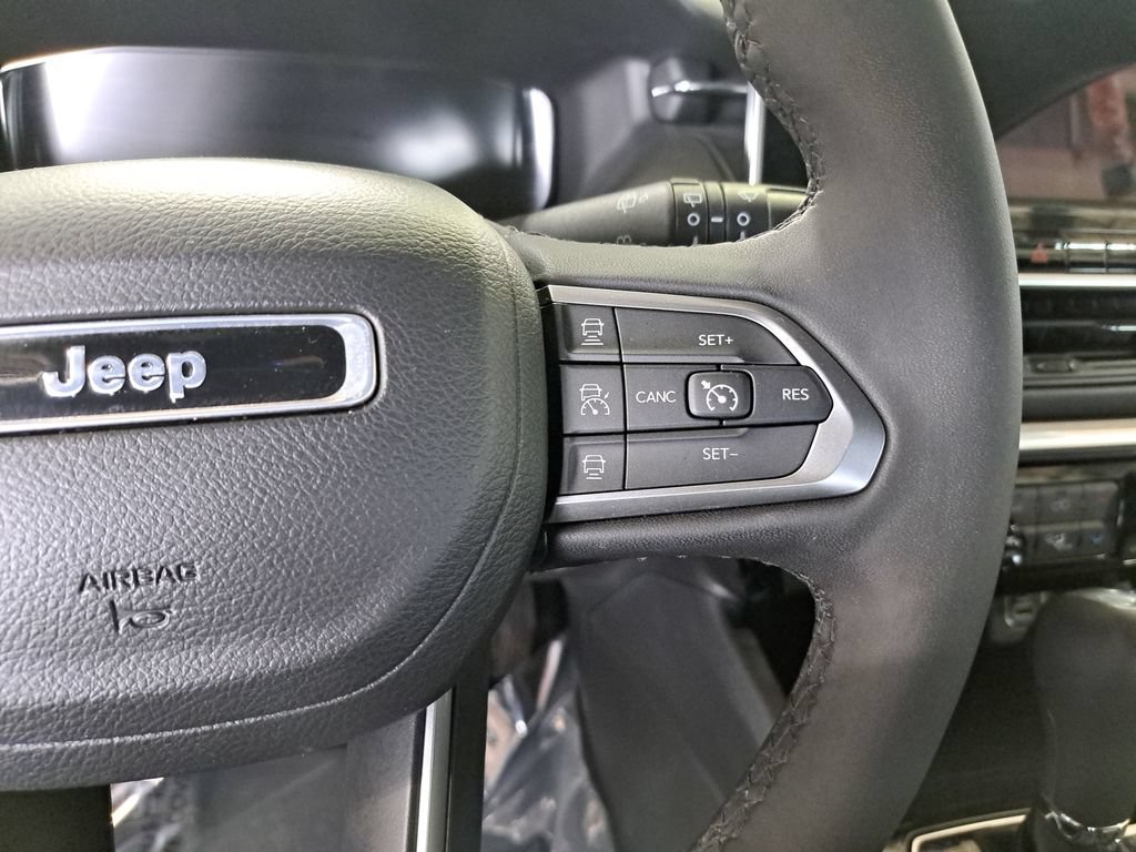 Certified 2023 Jeep Compass High Altitude AWD/4WD image 18
