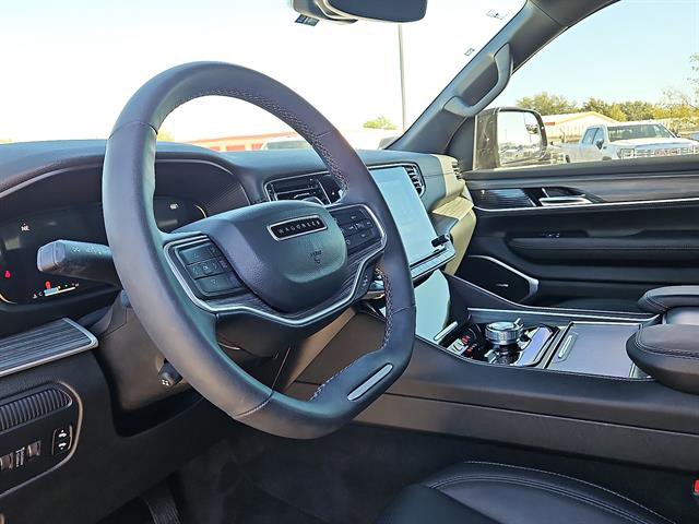 Used 2024 Jeep Wagoneer Series II w/ Convenience Group I image 13