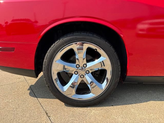 Used 2014 Dodge Challenger SXT Plus RWD image 11