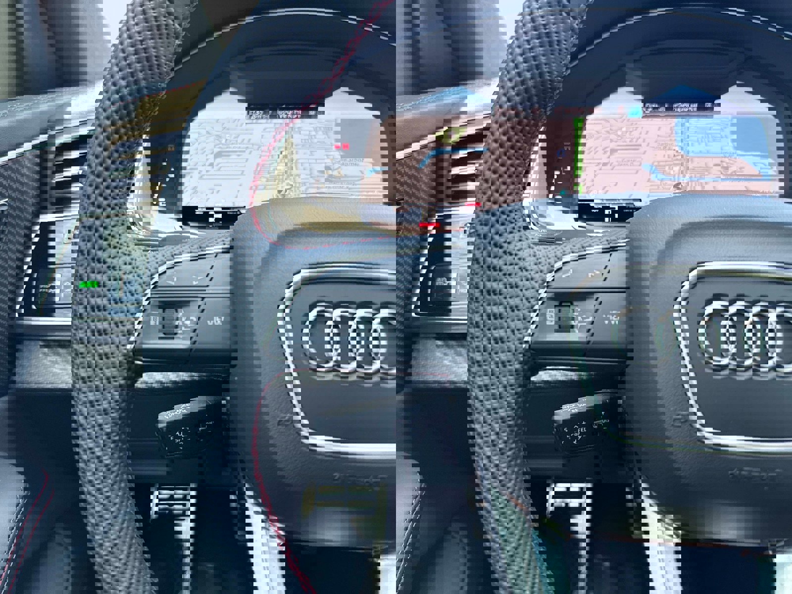 New 2026 Audi SQ8 Prestige AWD/4WD image 25