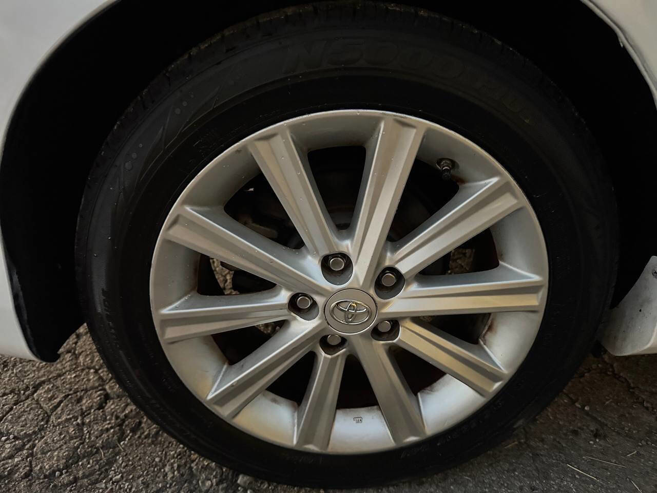 Used 2012 Toyota Camry XLE image 24