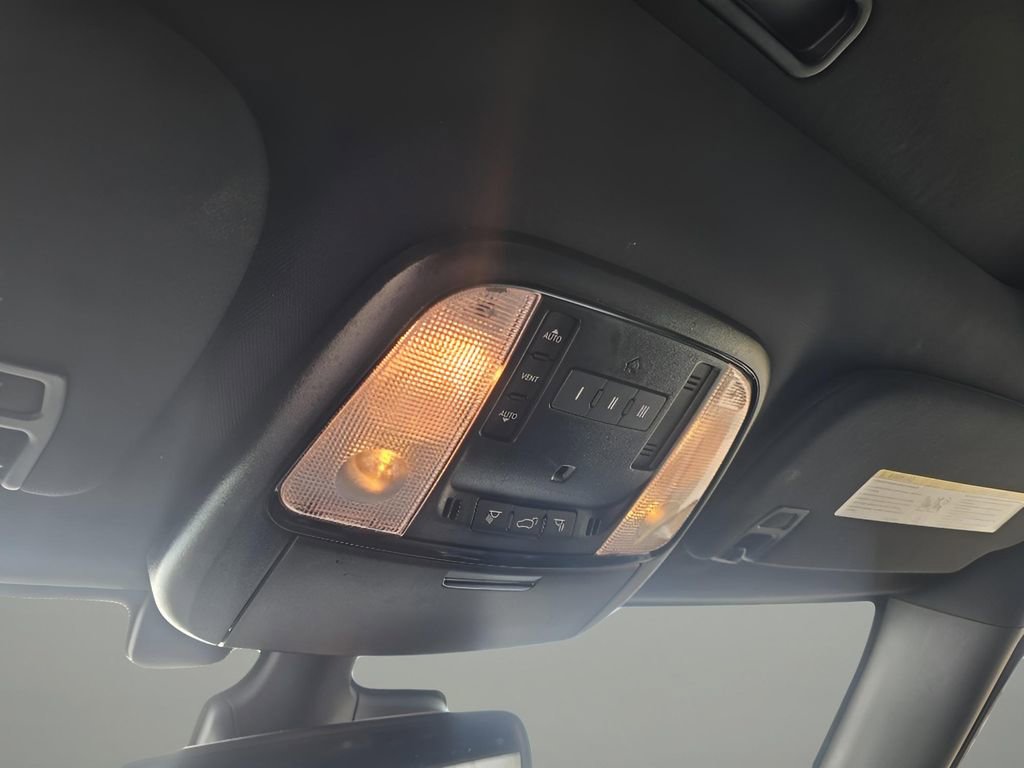 Used 2025 Dodge Durango GT image 24