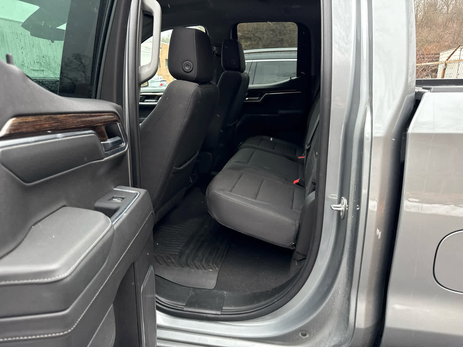 Used 2024 GMC Sierra 1500 Elevation image 19