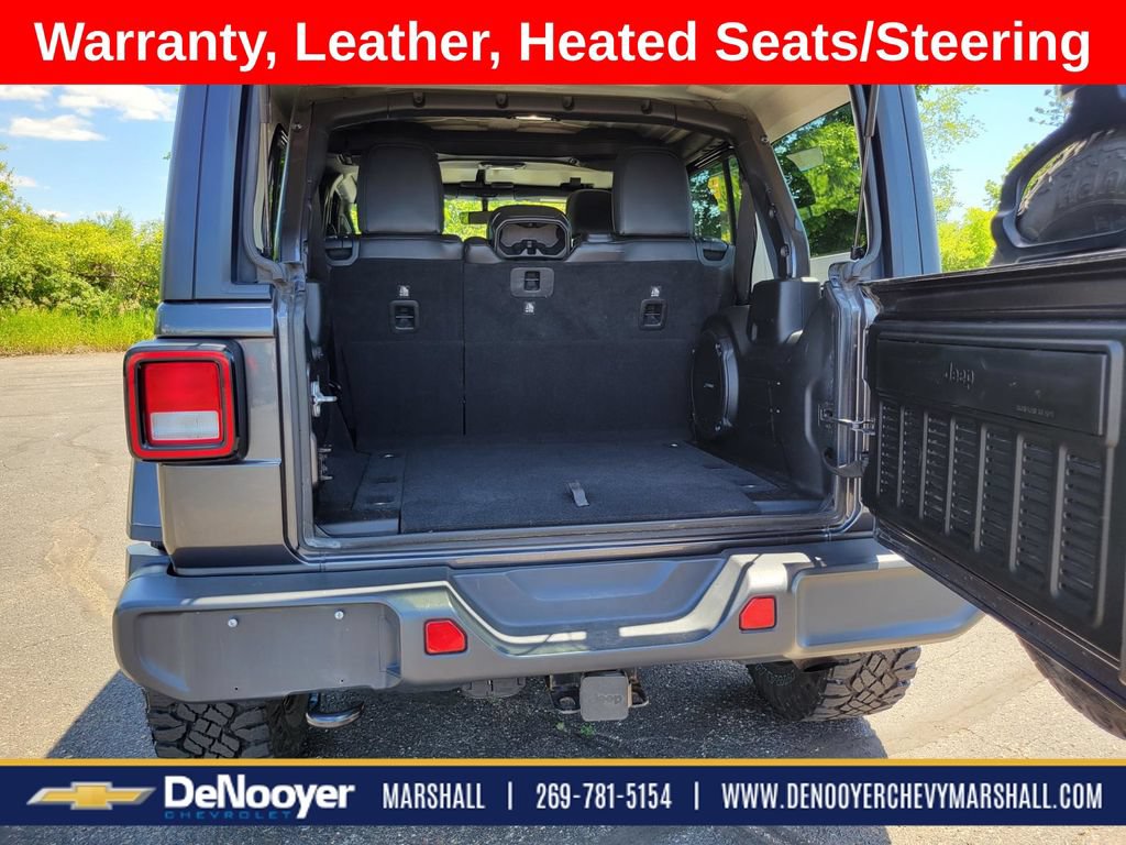 Used 2018 Jeep Wrangler Unlimited Sahara AWD/4WD image 21