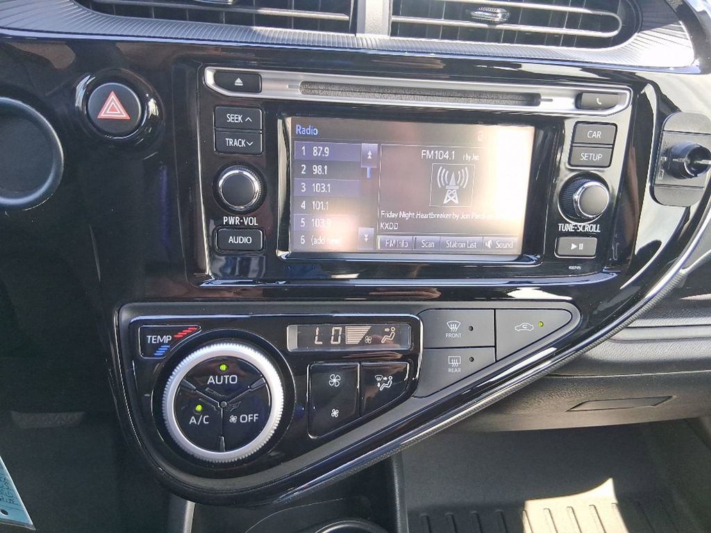 Used 2018 Toyota Prius C Two image 13