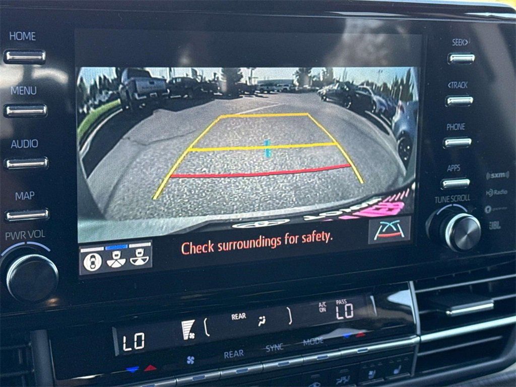 Certified 2023 Toyota Sienna Platinum image 16