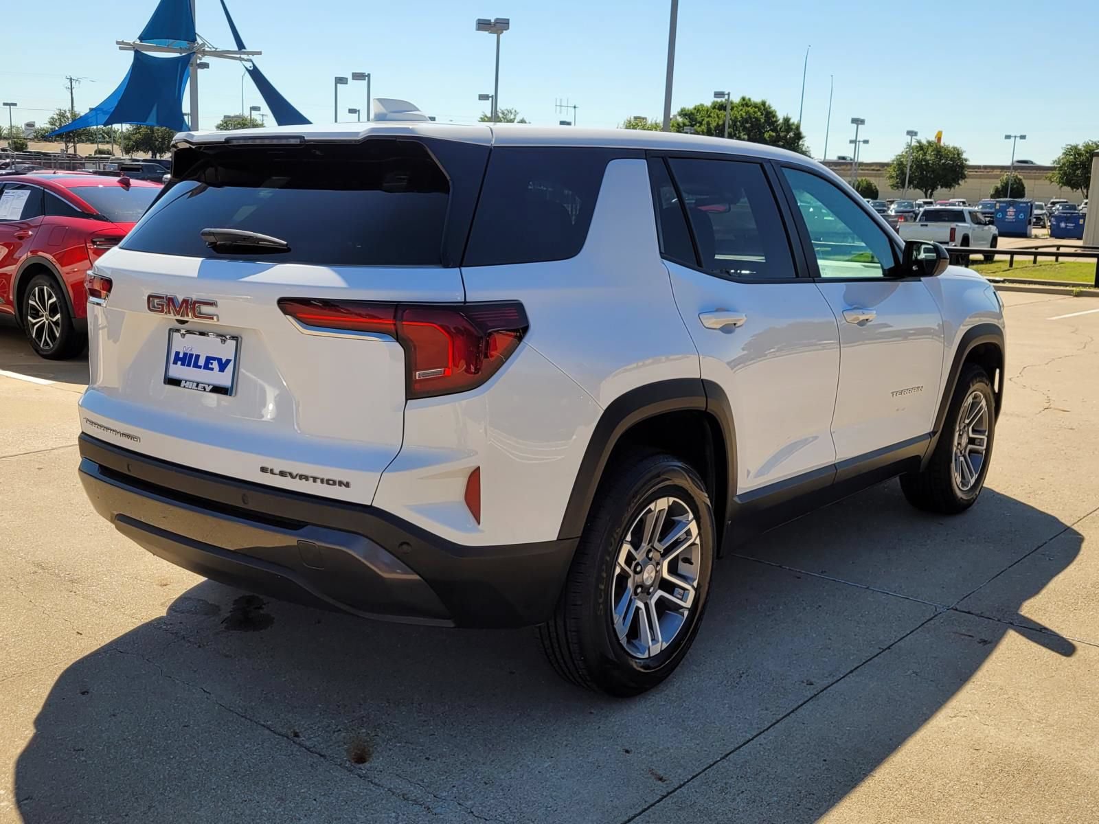 Used 2025 GMC Terrain Elevation AWD/4WD image 4