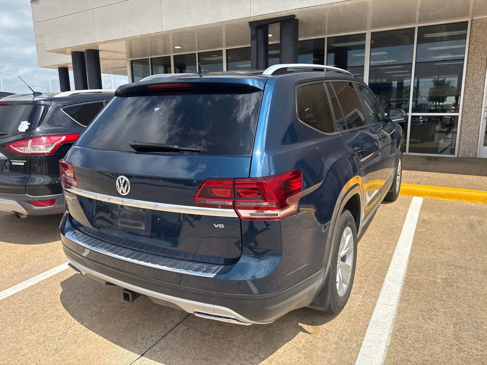 Used 2018 Volkswagen Atlas SE FWD image 4