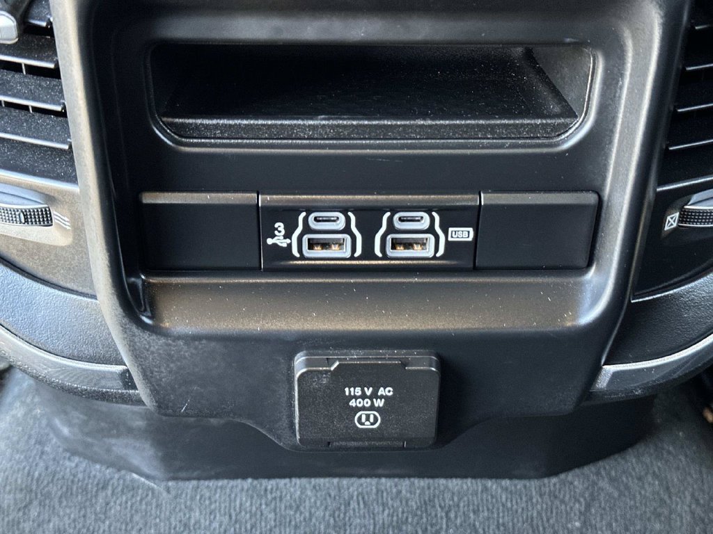 Used 2020 RAM 1500 Laramie AWD/4WD image 17