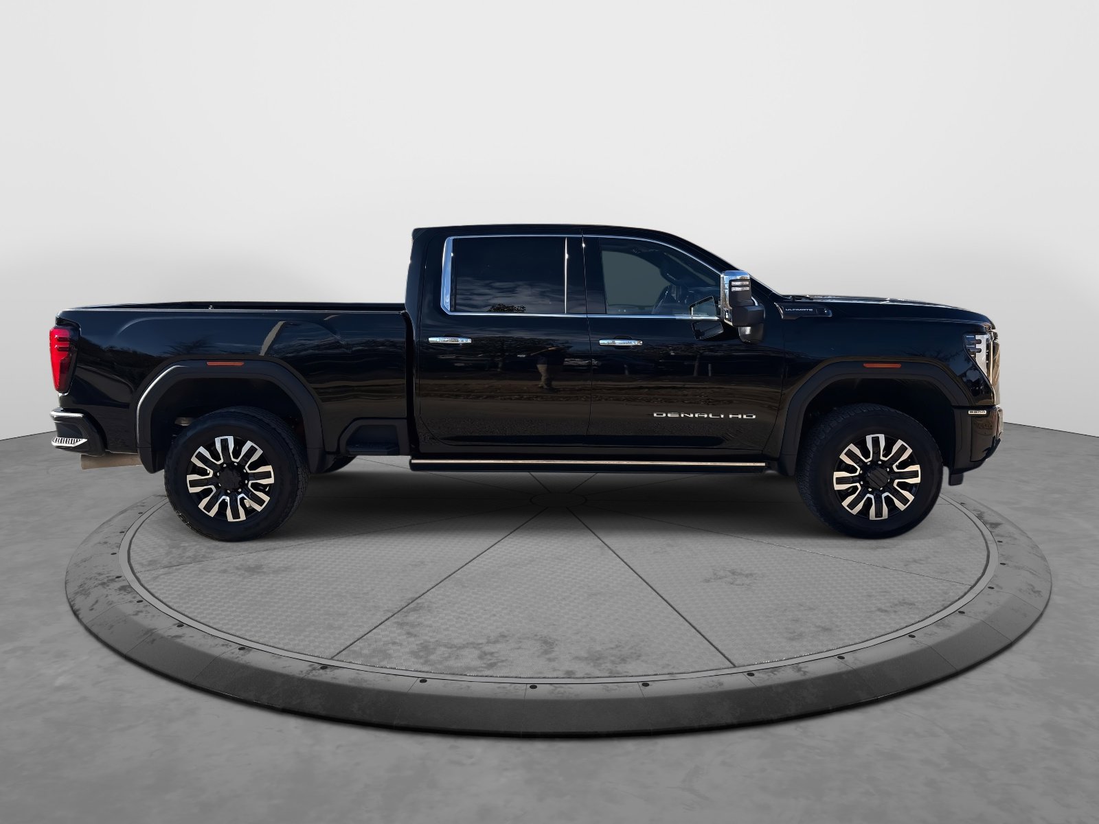 Certified 2024 GMC Sierra 2500 Denali Ultimate image 9