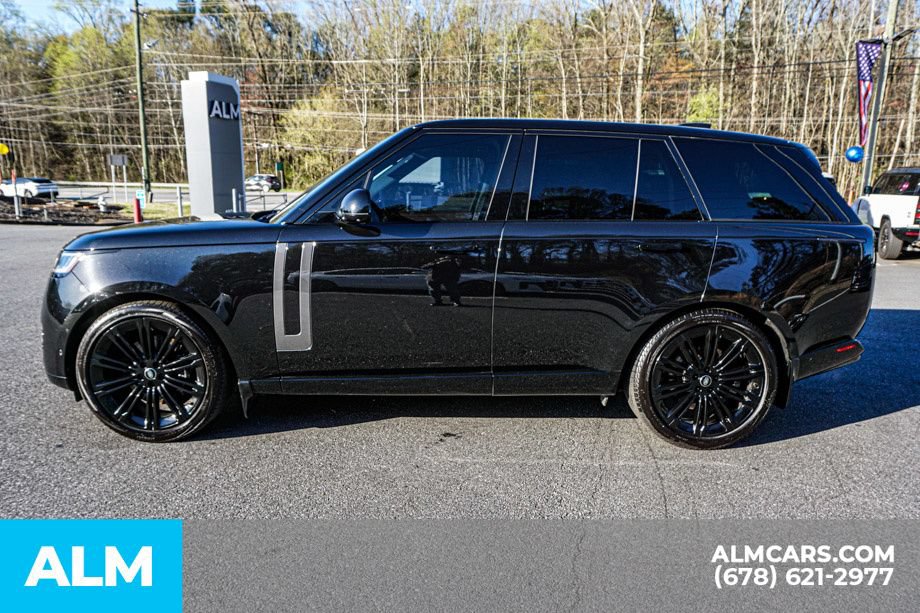 Used 2025 Land Rover Range Rover SE AWD/4WD image 7