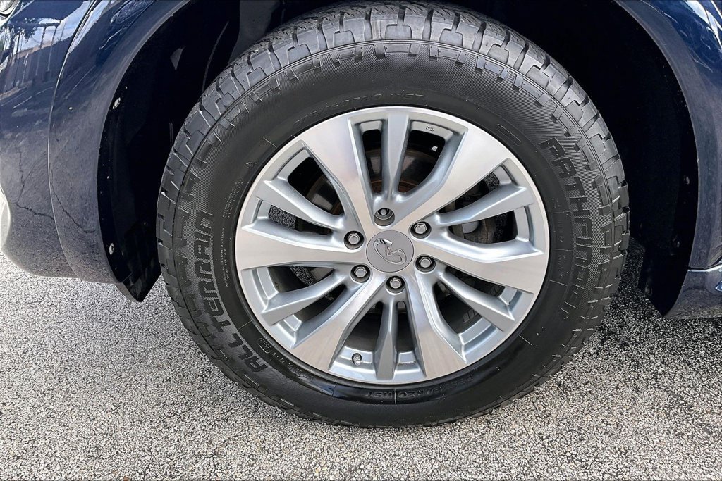 Used 2016 INFINITI QX80 2WD w/ Driver's Assistance Package image 11